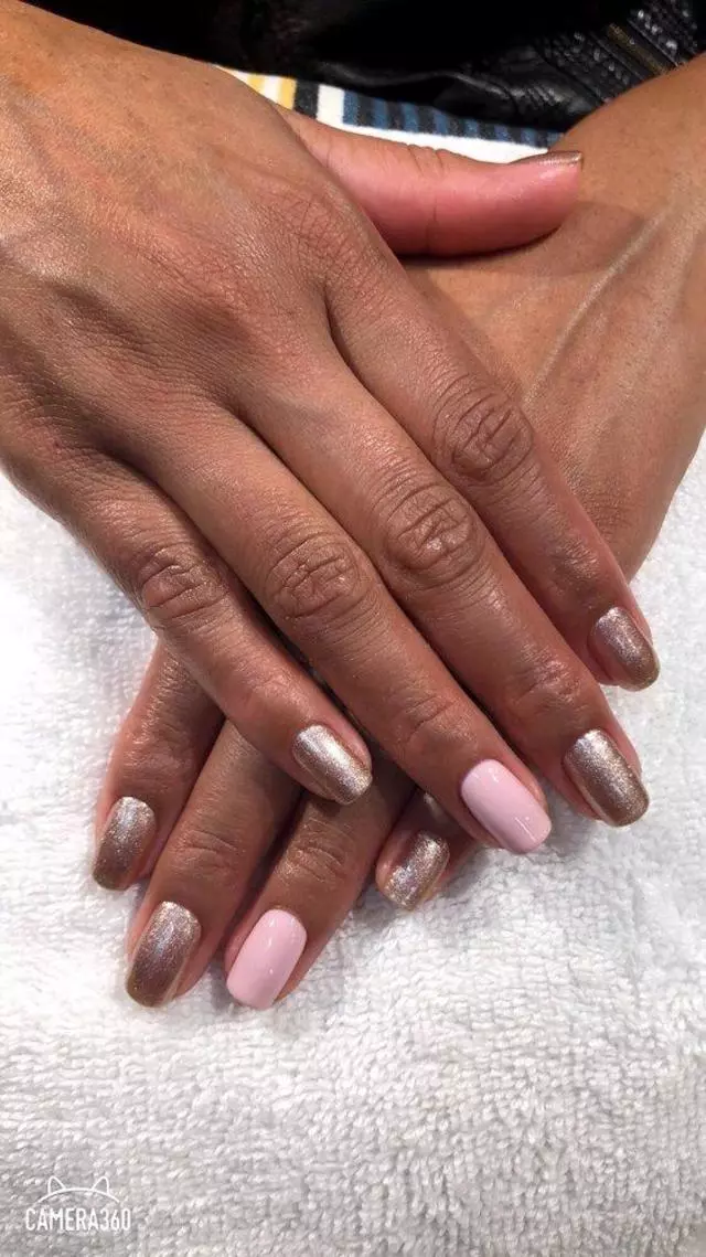 Aquatica Nails