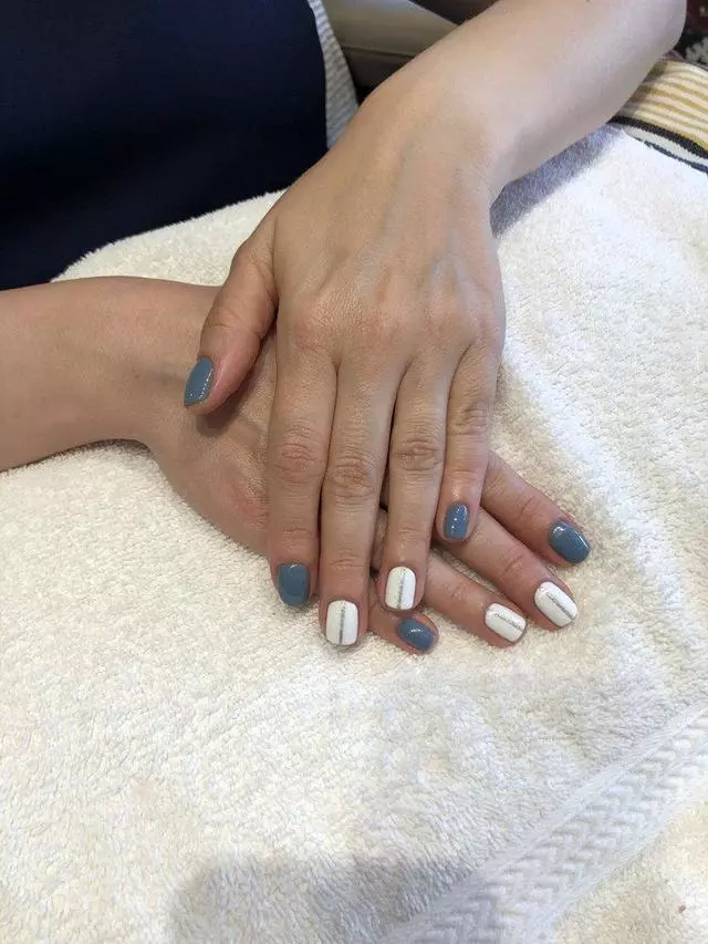 Aquatica Nails