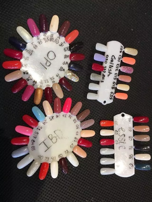 Aquatica Nails