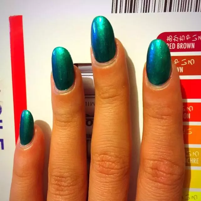 Aquatica Nails