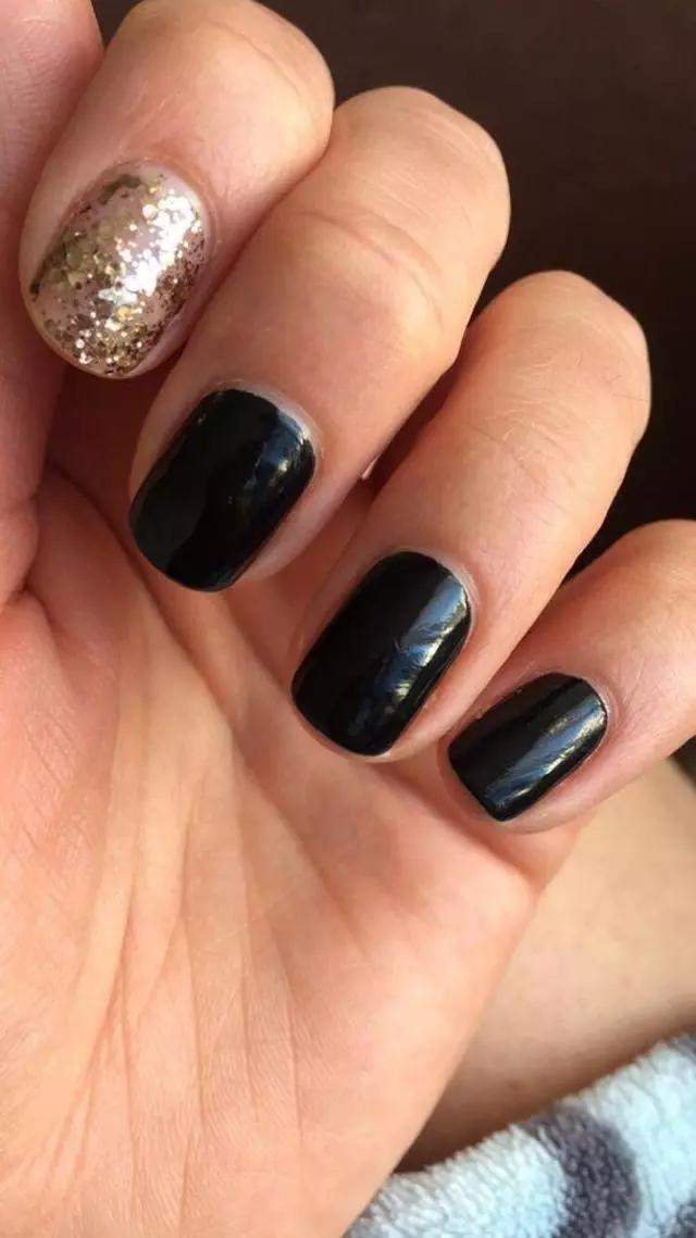 Aquatica Nails