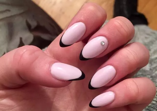 Aquatica Nails