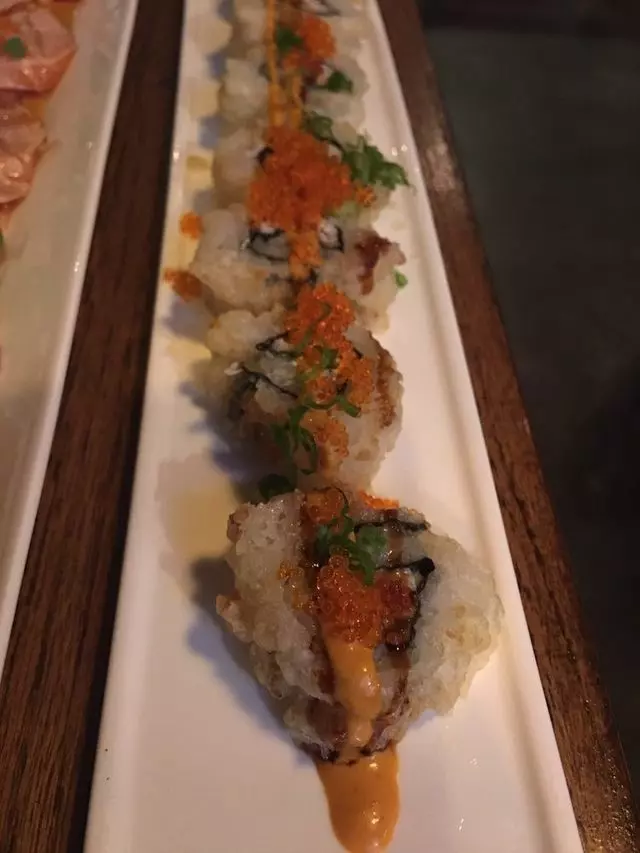 V16 Sushi Lounge