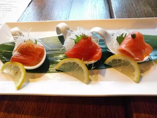 V16 Sushi Lounge