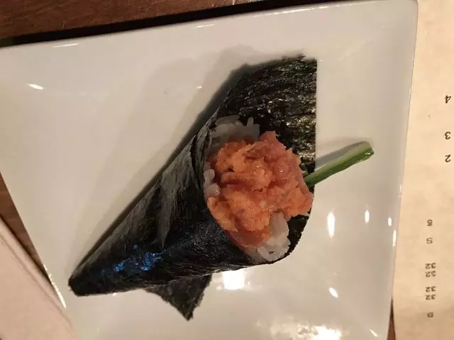 V16 Sushi Lounge