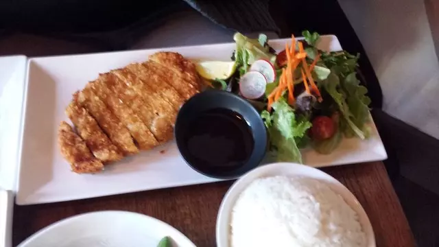 V16 Sushi Lounge
