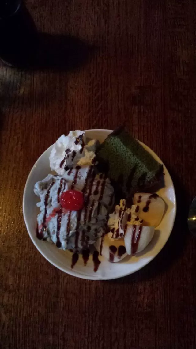 V16 Sushi Lounge