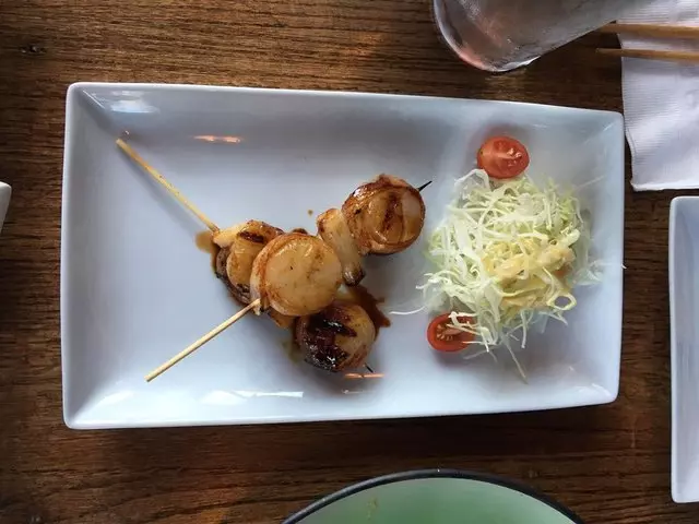 V16 Sushi Lounge