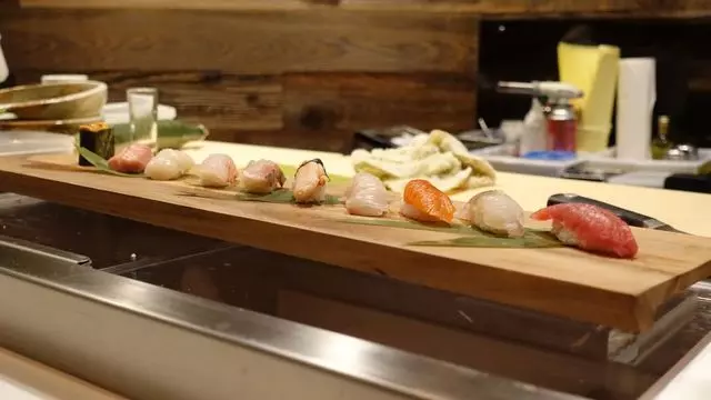 V16 Sushi Lounge