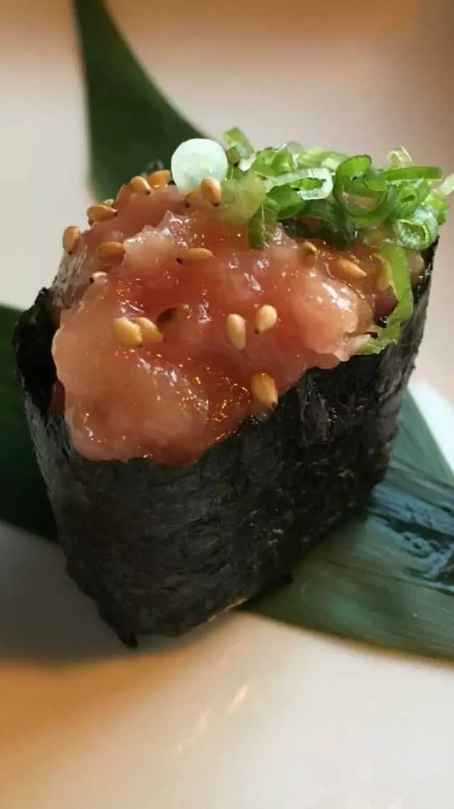 V16 Sushi Lounge