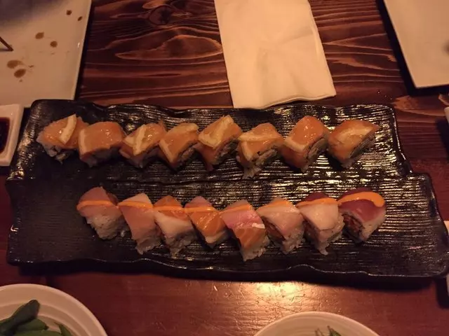 V16 Sushi Lounge