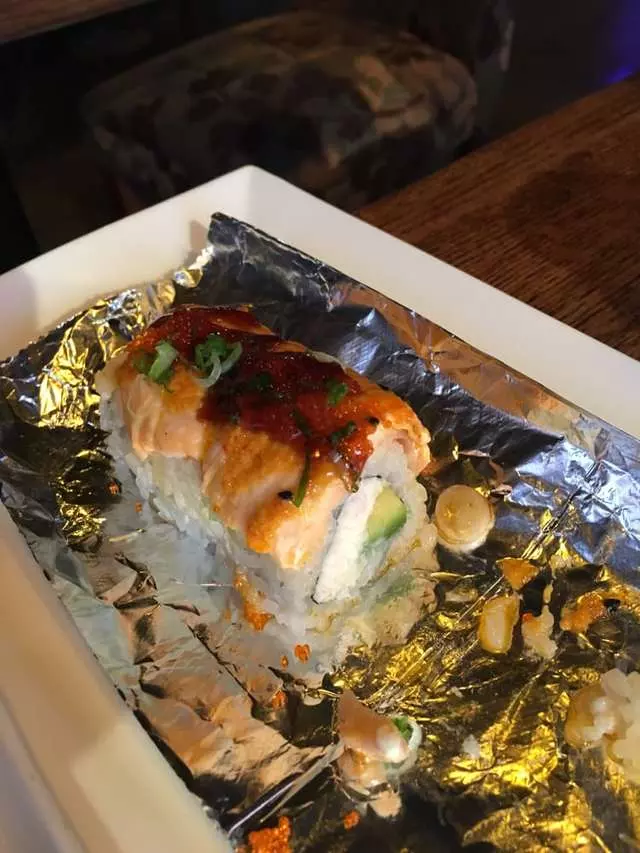 V16 Sushi Lounge