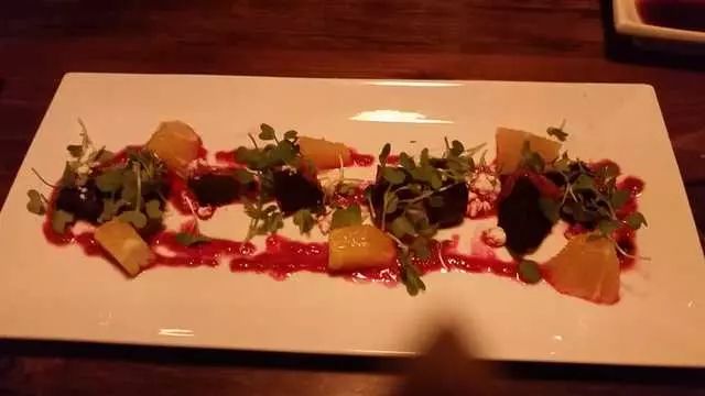 V16 Sushi Lounge