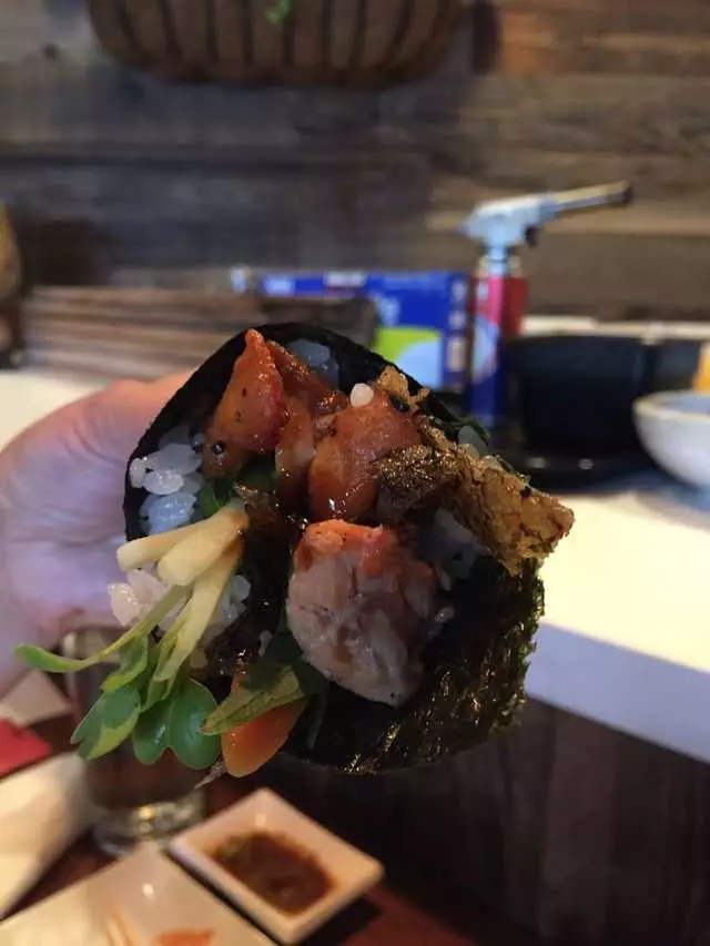 V16 Sushi Lounge