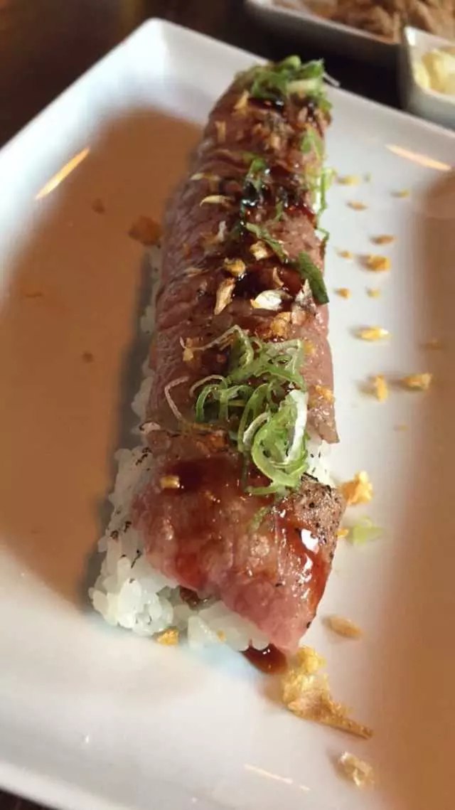 V16 Sushi Lounge