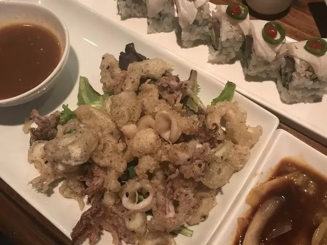V16 Sushi Lounge