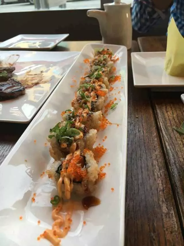 V16 Sushi Lounge