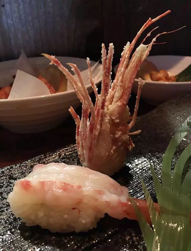 V16 Sushi Lounge