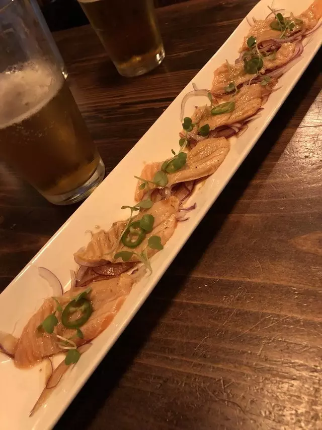 V16 Sushi Lounge