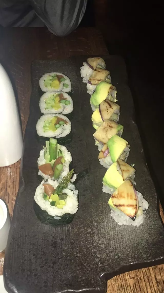 V16 Sushi Lounge