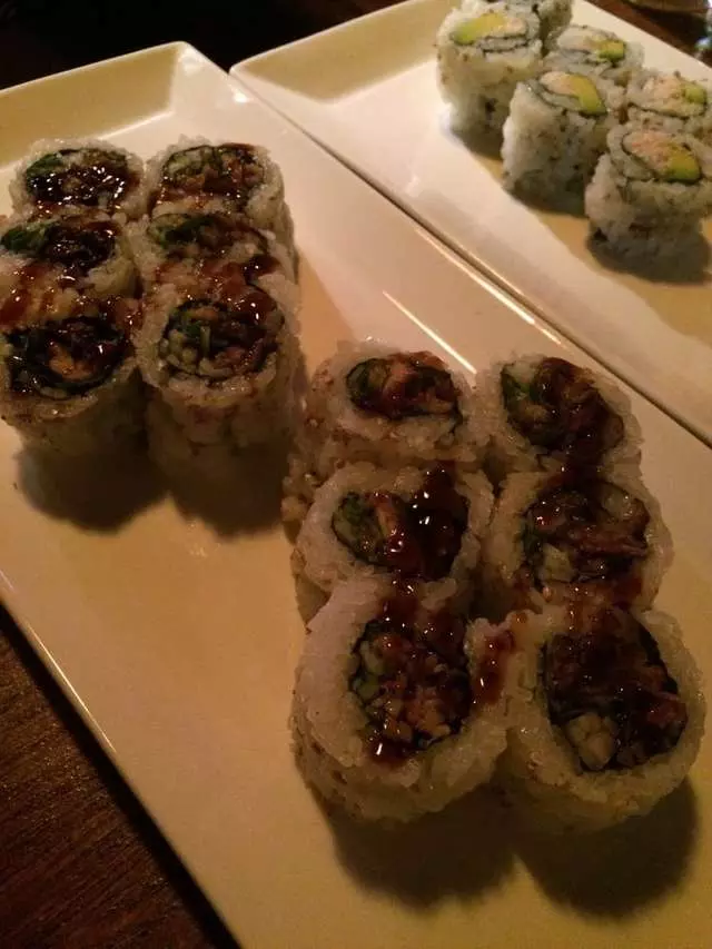 V16 Sushi Lounge