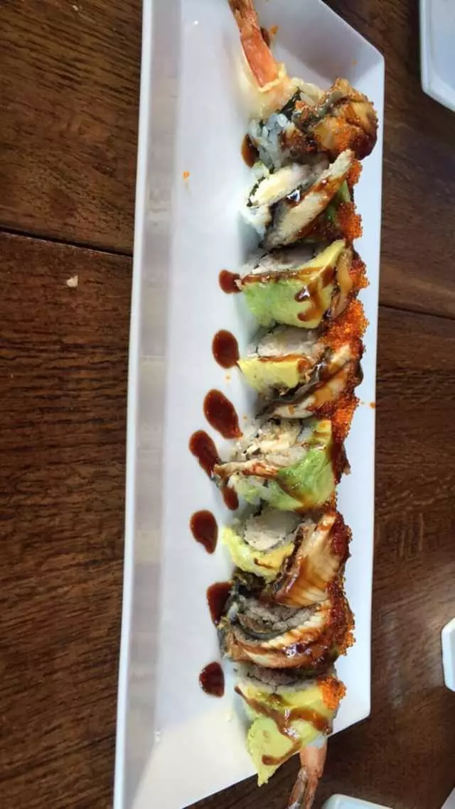 V16 Sushi Lounge