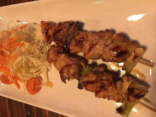 V16 Sushi Lounge