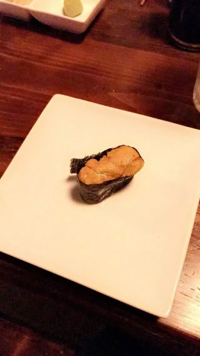 V16 Sushi Lounge