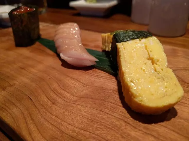 V16 Sushi Lounge