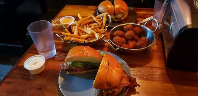 Native Burger