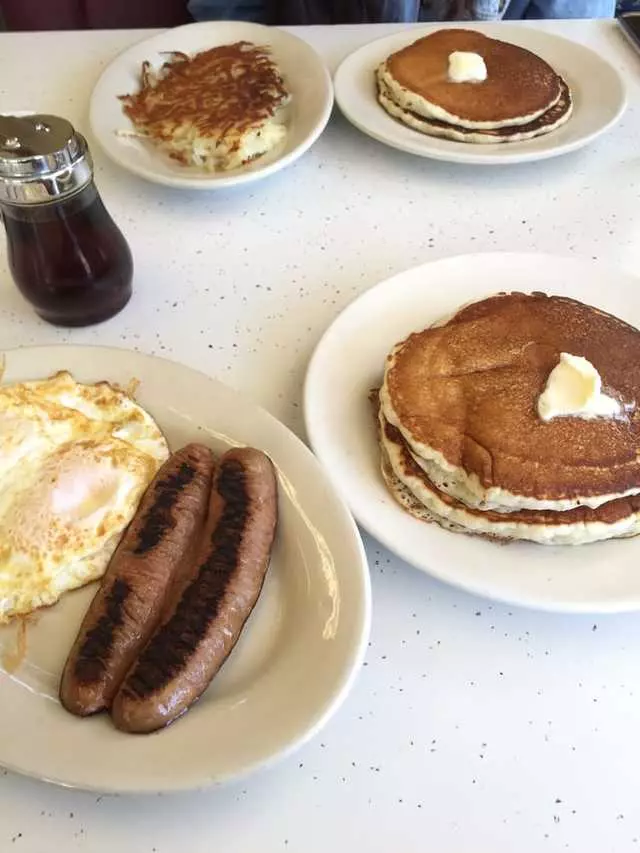Eddie’s Cafe