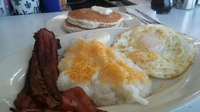 Eddie’s Cafe