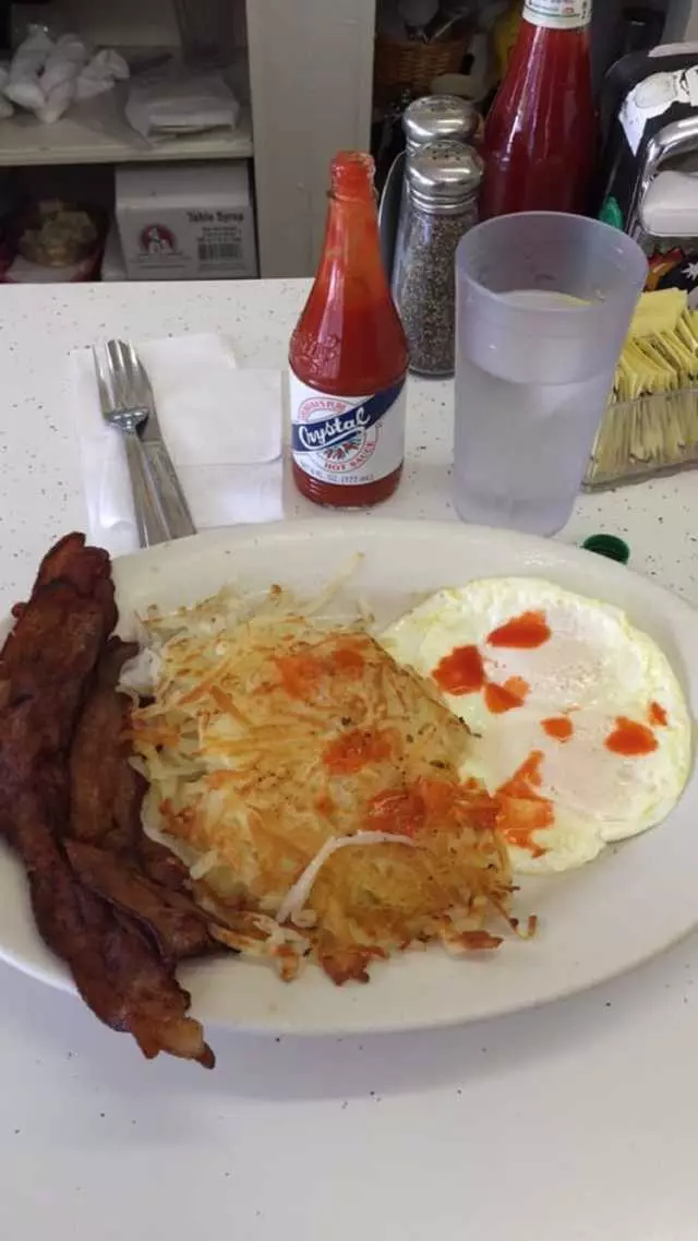 Eddie’s Cafe
