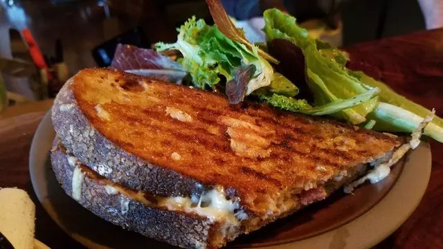 Mission Cheese