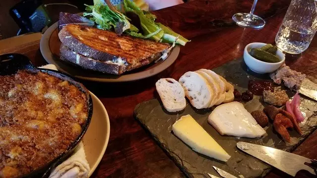 Mission Cheese