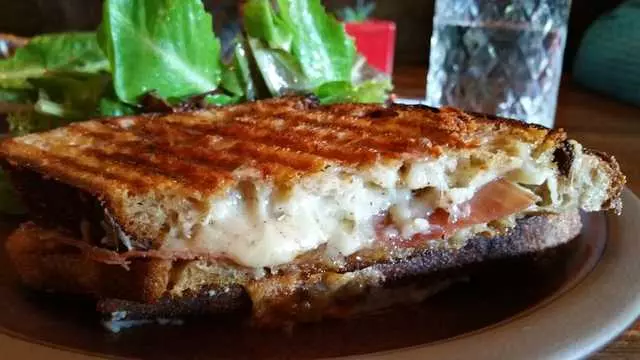 Mission Cheese