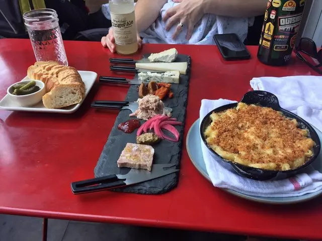 Mission Cheese