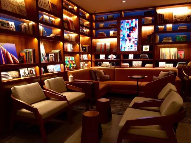 Axiom Hotel