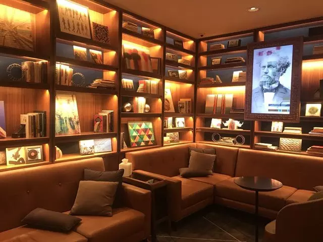 Axiom Hotel
