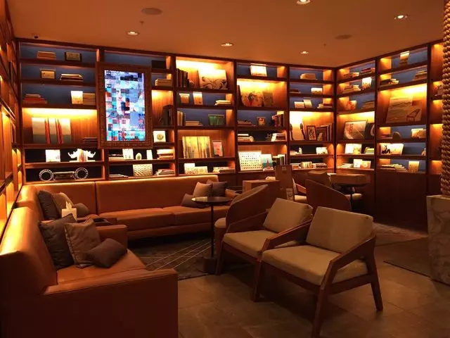 Axiom Hotel