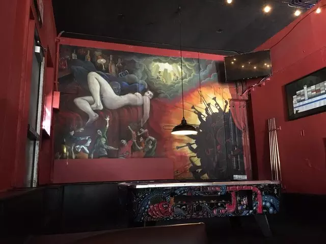 Fly Bar