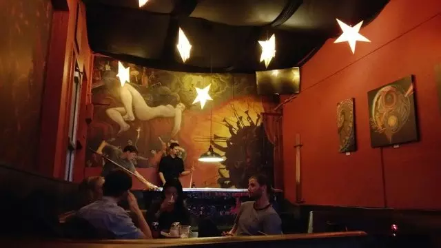 Fly Bar
