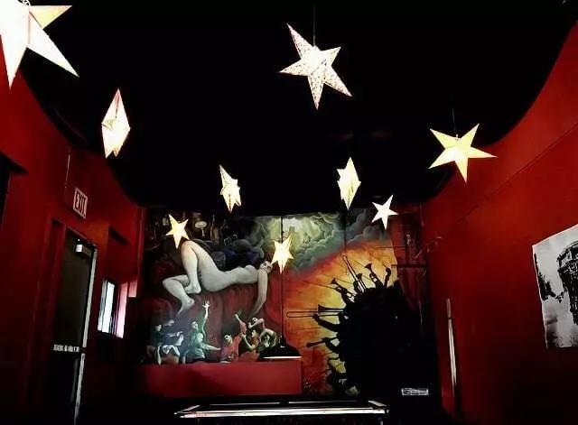 Fly Bar