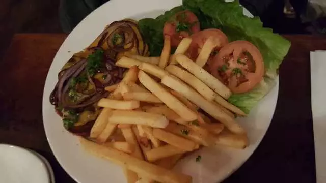 Cafe Mystique