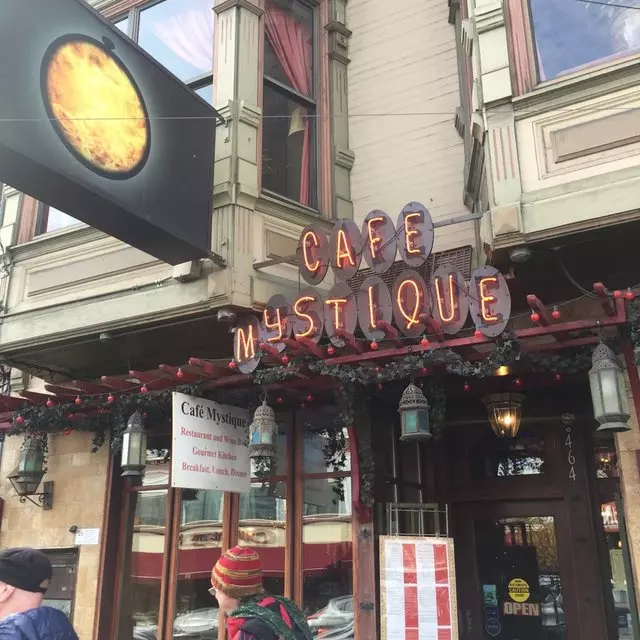 Cafe Mystique