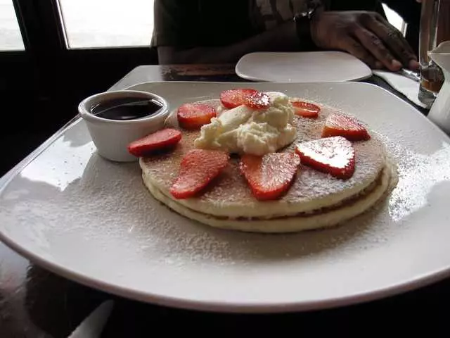 Cafe Mystique
