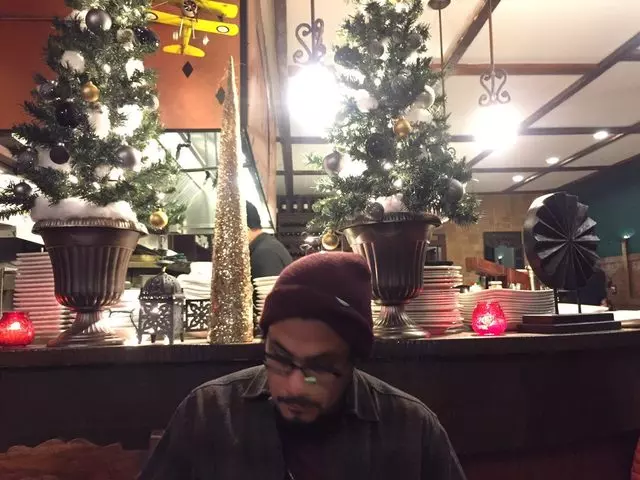 Cafe Mystique