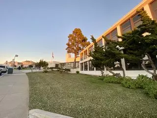 Lakeshore Alternative Elementary School