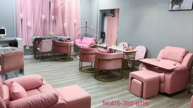 Meet Nails