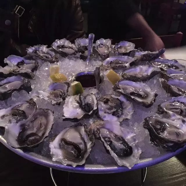 Hog & Rocks